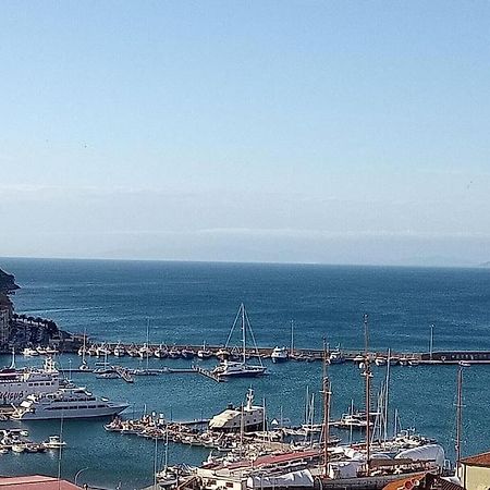 Sweet Liana Un Tuffo Nel Cuore Del Paese Porto Santo Stefano  Ngoại thất bức ảnh