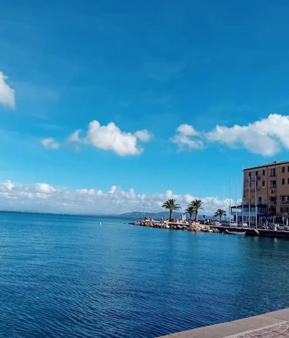 Sweet Liana Un Tuffo Nel Cuore Del Paese Porto Santo Stefano  Ngoại thất bức ảnh
