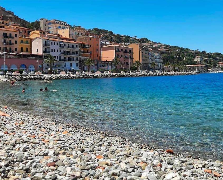 Sweet Liana Un Tuffo Nel Cuore Del Paese Porto Santo Stefano  Ngoại thất bức ảnh
